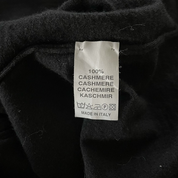 Valentino Boutique 100% Cashmere Shirt - Picture 4 of 5